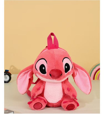 Mini sac à dos - Stitch Rose en peluche rose clair et foncé avec bretelles ajustables, pour enfant, vue de face.