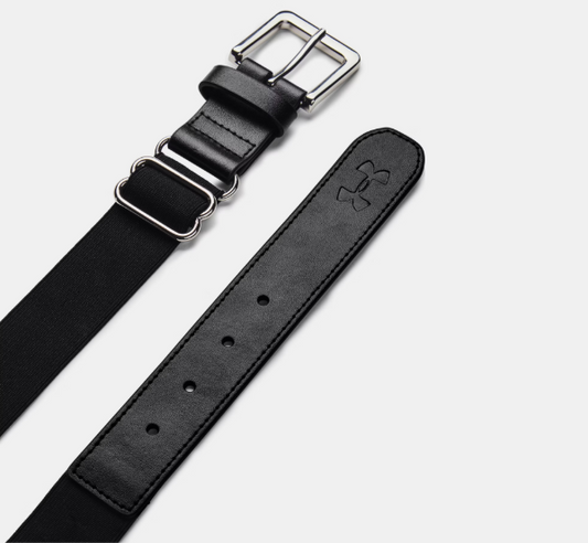 Ceinture de baseball - Under Armour noire avec boucle argentée, couture renforcée, style garçon, vue de dessus détail cuir