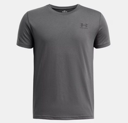 T-Shirt - Sportstyle Under Armour gris foncé en coton et polyester, style garçon, coupe droite, vue de face.