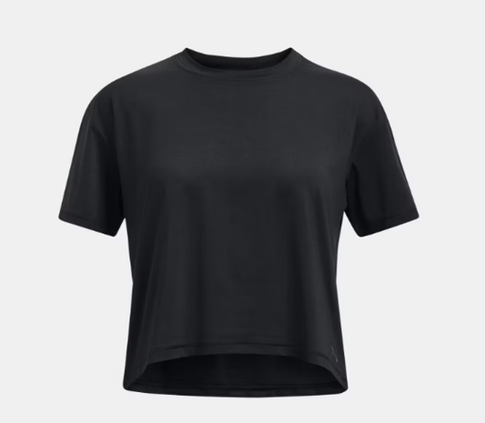 T-Shirt UA Motion pour fille - Under Armour noir, col rond, manches courtes, tissu extensible, vue de face.