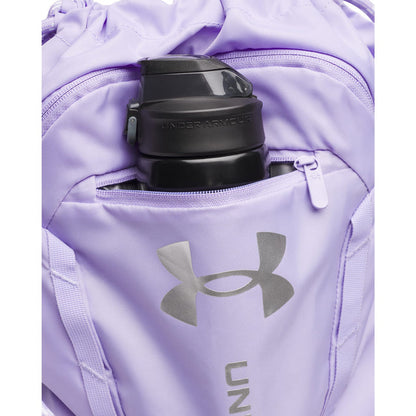Sac à dos UA Hustle Sport 6.0 - Under Armour violet clair avec poche avant zippée, détail gourde, vue gros plan face
