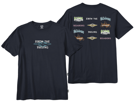 T-Shirt - Billabong bleu marine en coton avec impressions multicolores devant et plusieurs logos au dos, vue de face et dos.