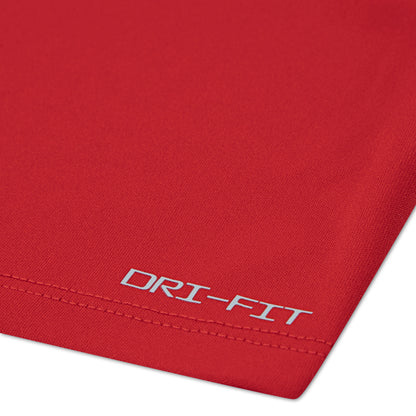 Détail du tissu polyester rouge respirant Dri-FIT de l'Ensemble - Nike, vue rapprochée du bas.