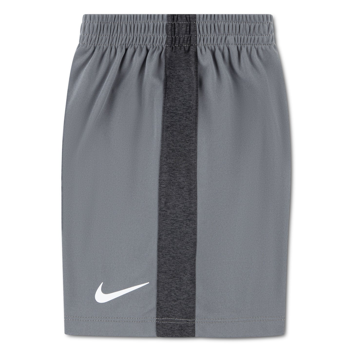 Ensemble - Nike short gris clair avec bande verticale gris foncé, logo blanc, 100% polyester, vue de face, enfant garçon.