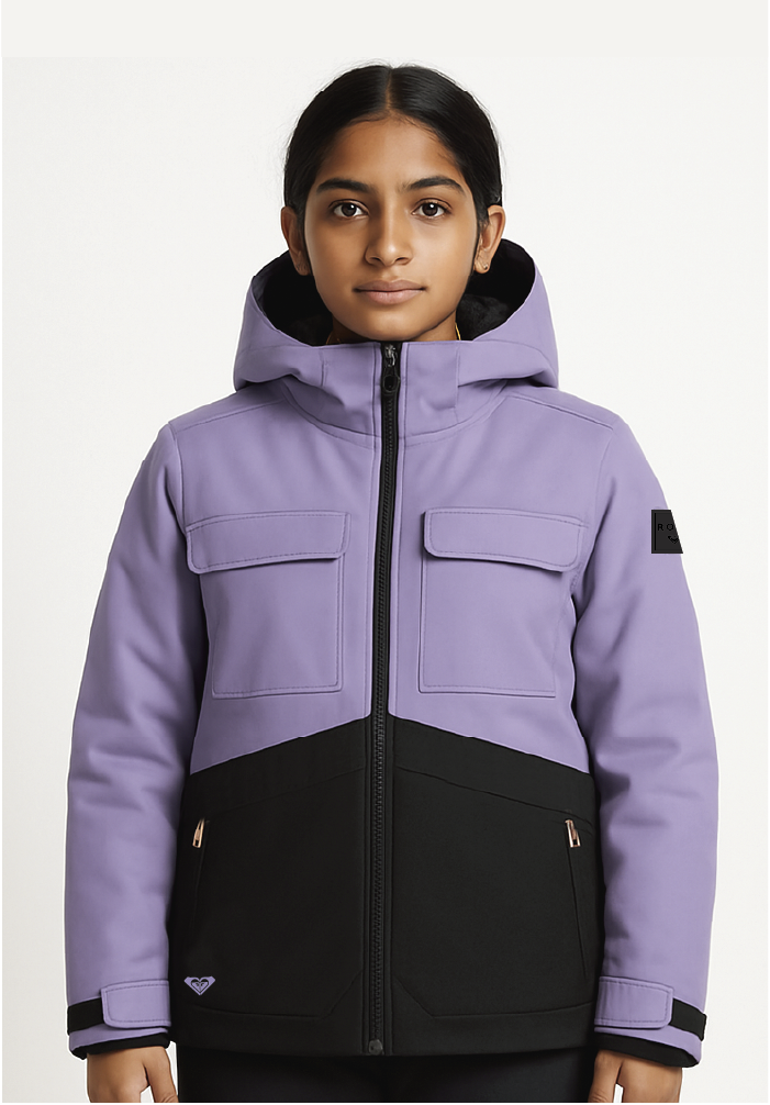 Manteau d'hiver - Roxy violet et noir en tissu technique imperméable, coupe droite avec capuche, poches avant, porté par une enfant, vue de face.