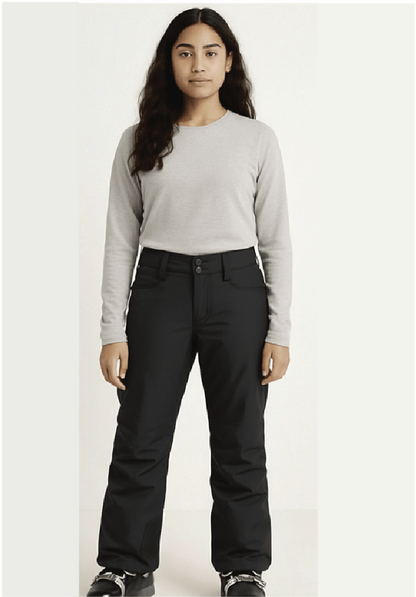 Femme portant un pantalon de neige - Roxy noir en tissu technique imperméable, coupe droite, vue de face, style fonctionnel hiver.