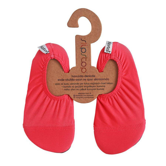 Slip Stop chaussons rouges en tissu respirant avec semelles antidérapantes, vue de dessus, taille enfant unisexe.