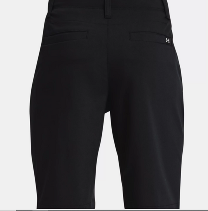 Bermuda - Under Armour noir en tissu technique, taille ajustable intérieur, pour garçon, vue de dos.